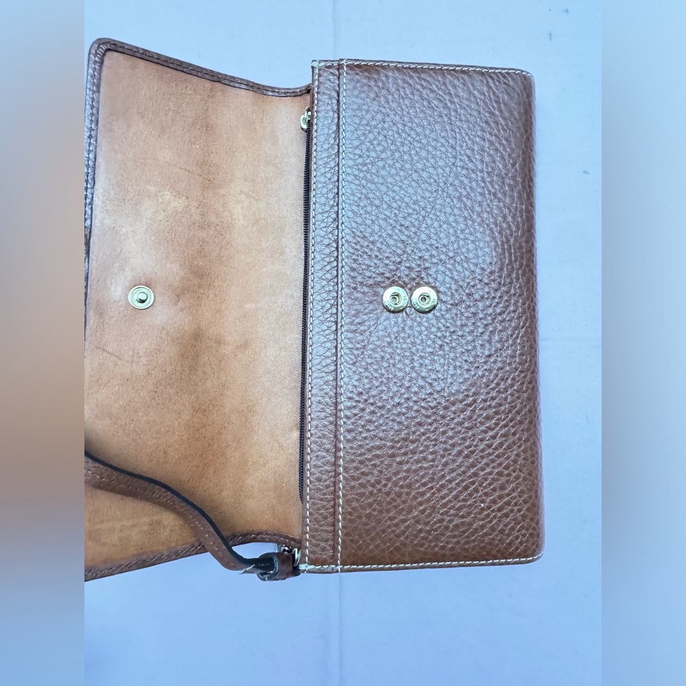 DOONEY & BOURKE Purse Wallet. Preowned like brand-new used twice.